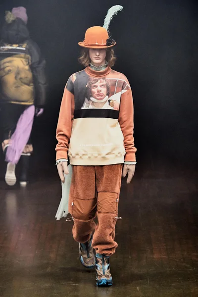 Look 29